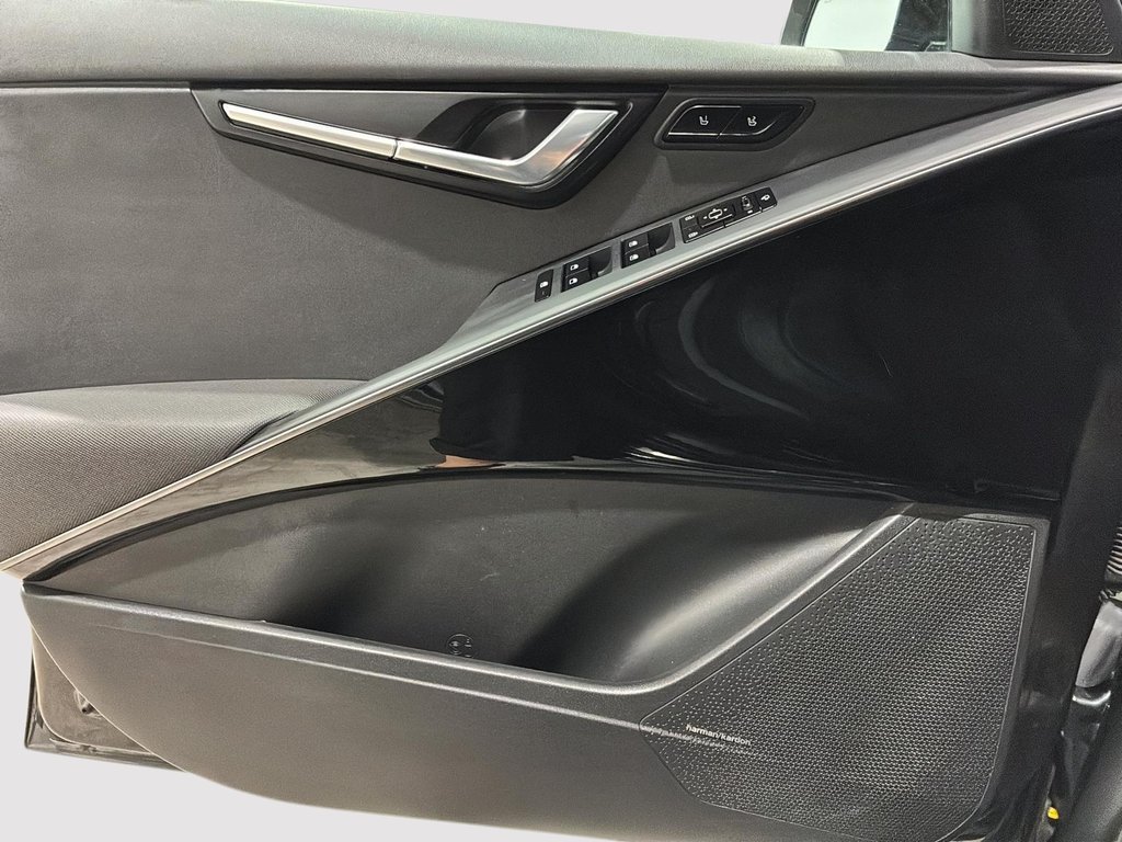 2024 Kia Niro SX HYBRID in Saint-Hyacinthe, Quebec - 10 - w1024h768px