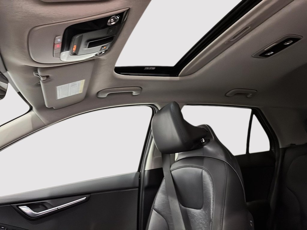 2024 Kia Niro SX HYBRID in Saint-Hyacinthe, Quebec - 15 - w1024h768px