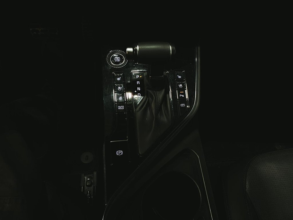 2024 Kia Niro SX HYBRID in Saint-Hyacinthe, Quebec - 14 - w1024h768px
