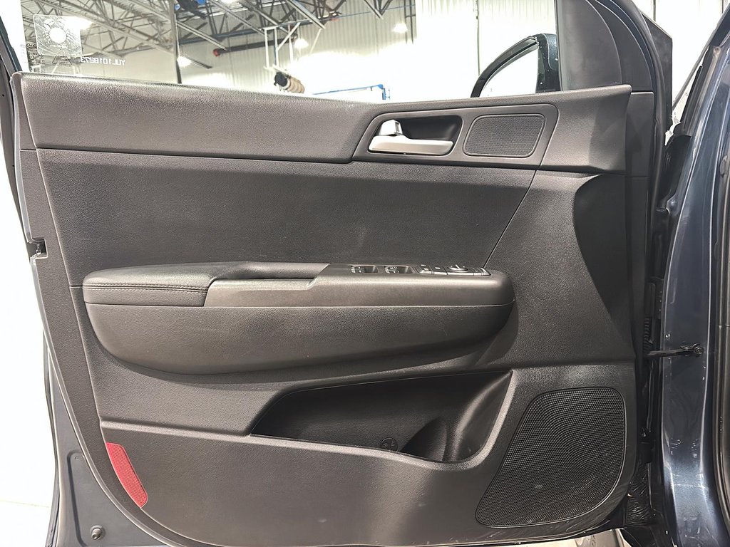 Kia Sportage EX-S AWD 2021 à Saint-Hyacinthe, Québec - 9 - w1024h768px
