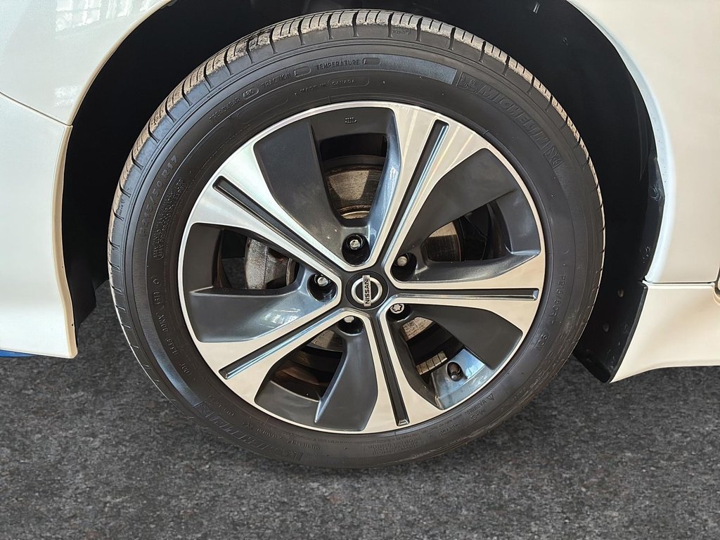 2020 Nissan Leaf SL PLUS-6