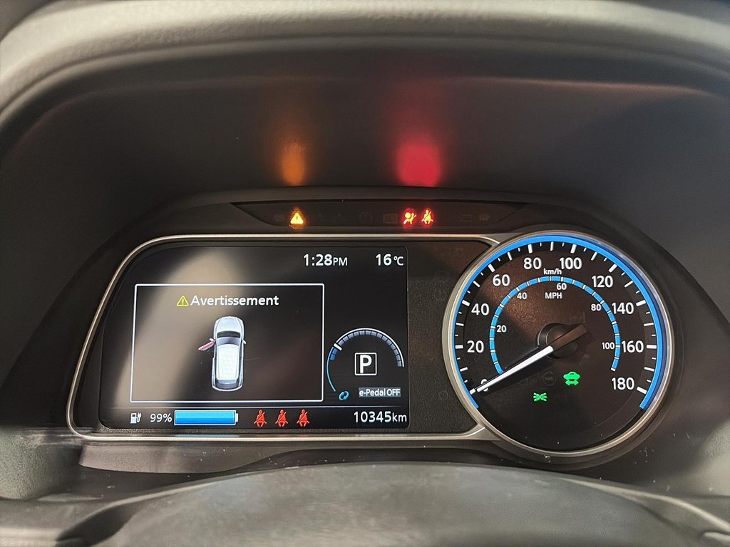 2024 Nissan LEAF SV in Saint-Hyacinthe, Quebec - 12 - w1024h768px
