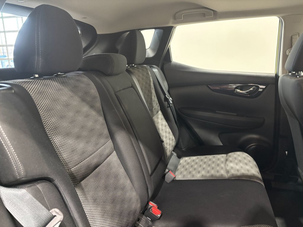 Qashqai SV AWD 2020 à Saint-Hyacinthe, Québec - 11 - w1024h768px