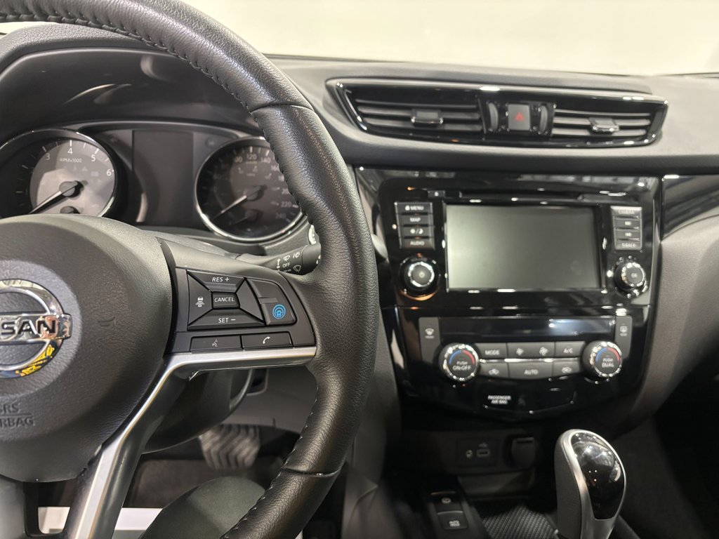 2023  Qashqai SV AWD in Saint-Hyacinthe, Quebec - 18 - w1024h768px