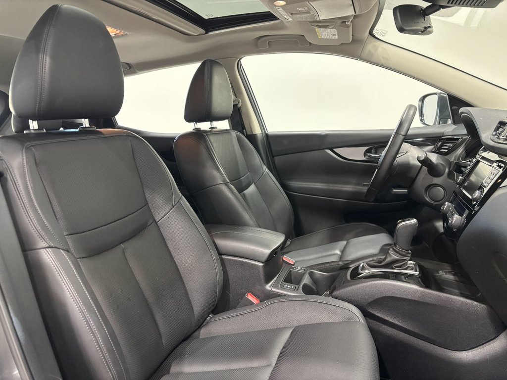 2023  Qashqai SV AWD in Saint-Hyacinthe, Quebec - 9 - w1024h768px