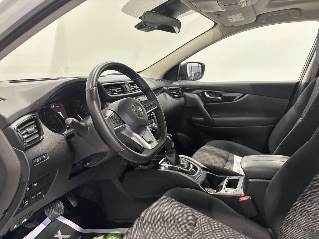 2023  Qashqai SV AWD in Saint-Hyacinthe, Quebec - 15 - w1024h768px