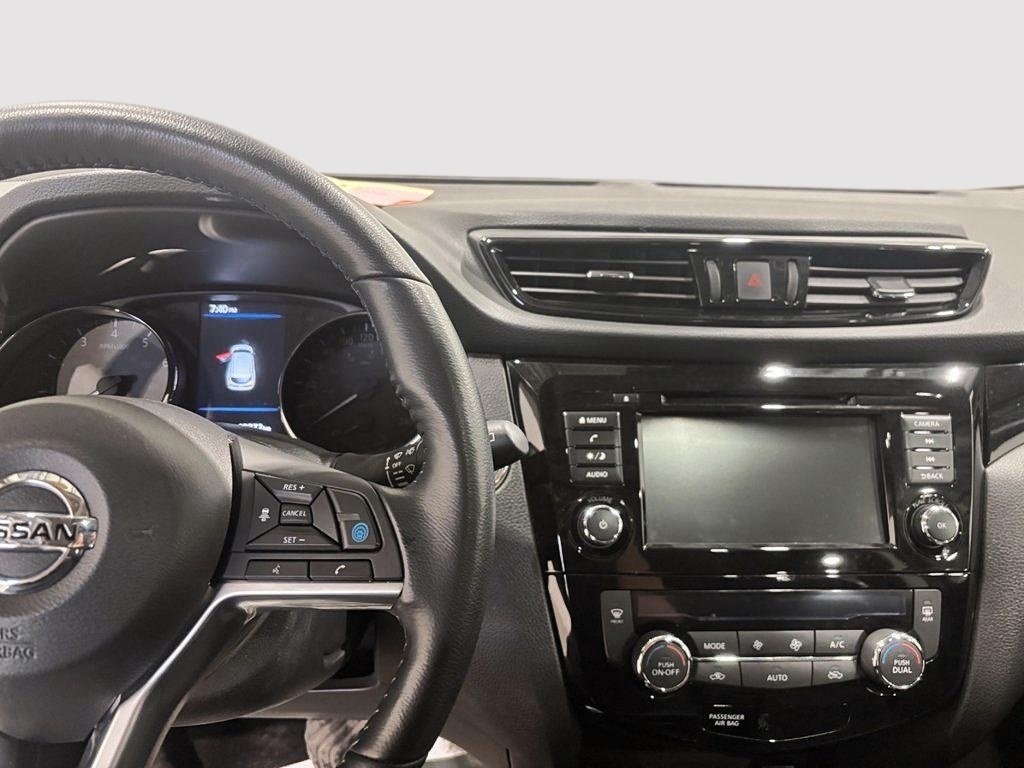 Nissan Qashqai SV AWD TOIT-OUVRANT 2023 à Saint-Hyacinthe, Québec - 17 - w1024h768px