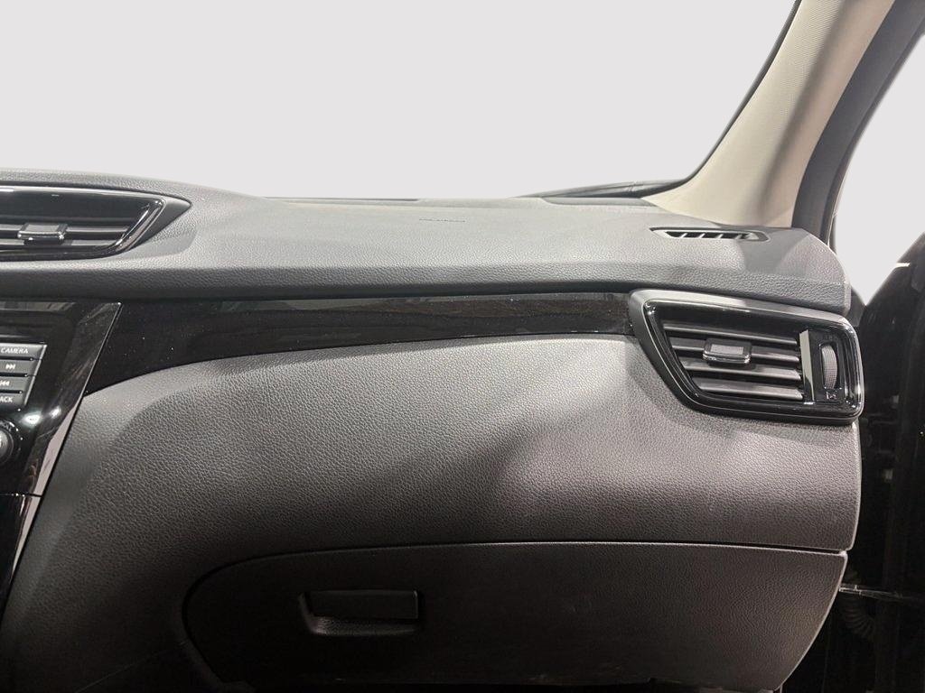 Nissan Qashqai SV AWD TOIT-OUVRANT 2023 à Saint-Hyacinthe, Québec - 10 - w1024h768px