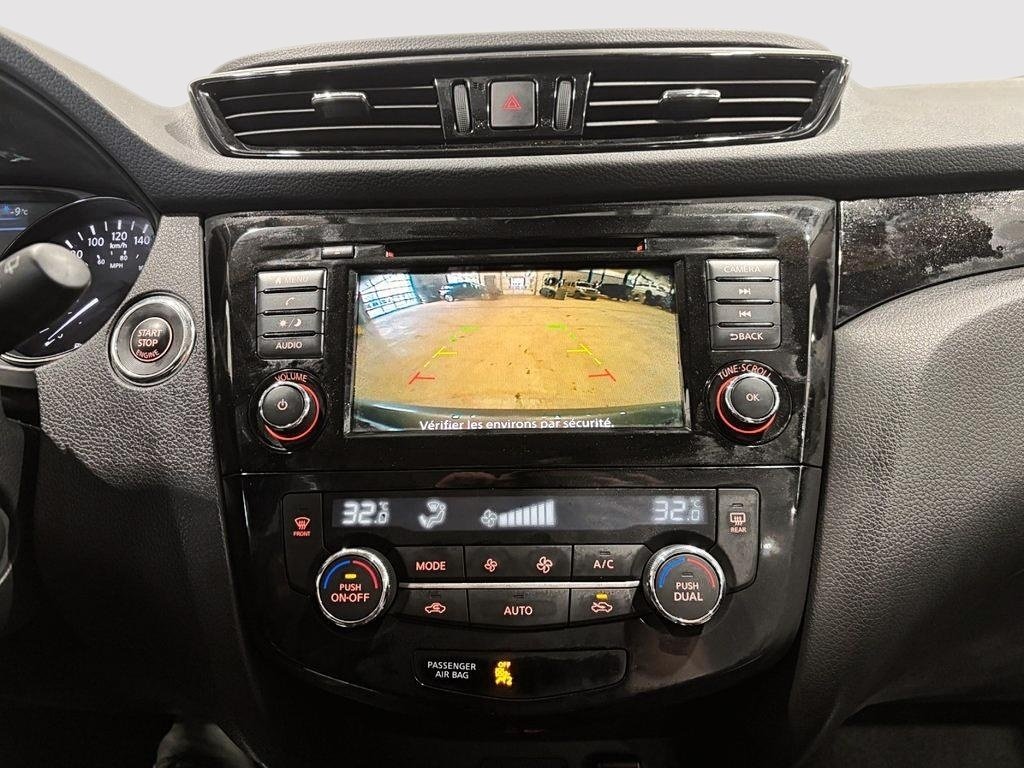 Nissan Qashqai SV AWD TOIT-OUVRANT 2023 à Saint-Hyacinthe, Québec - 23 - w1024h768px