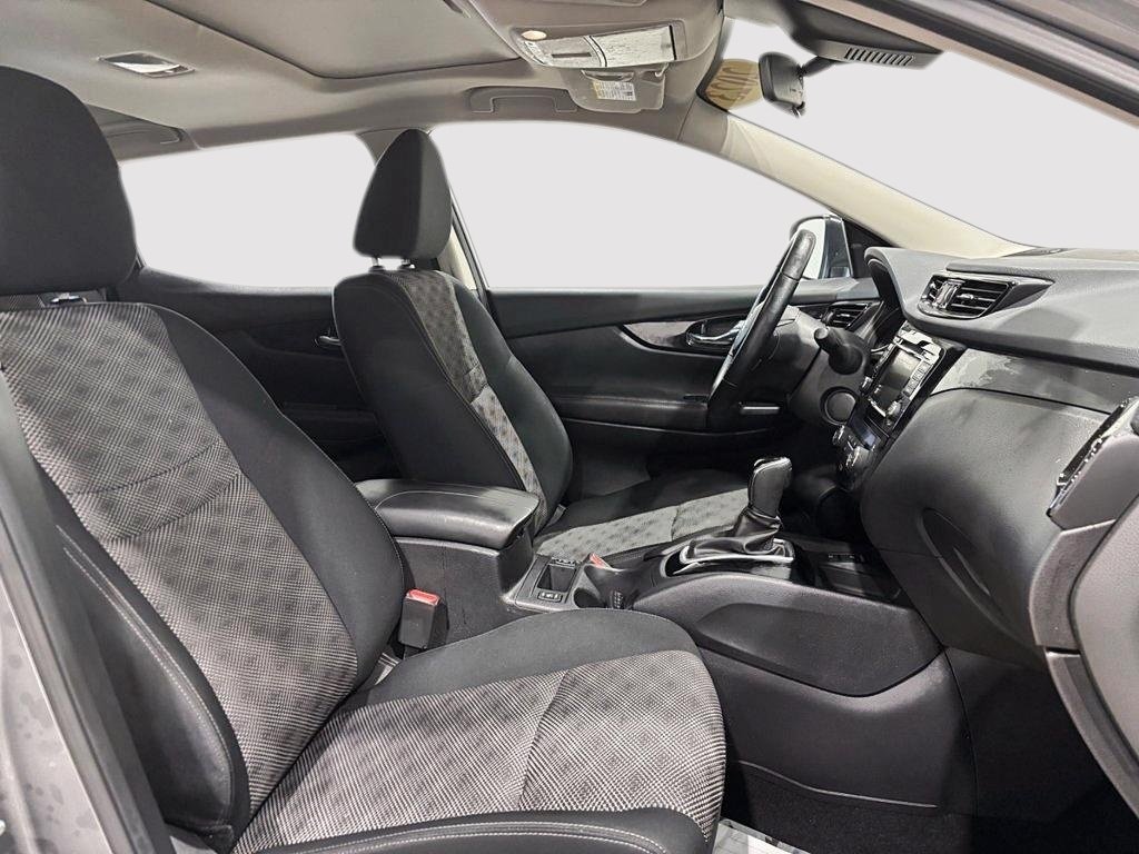 Nissan Qashqai SV AWD TOIT-OUVRANT 2023 à Saint-Hyacinthe, Québec - 9 - w1024h768px