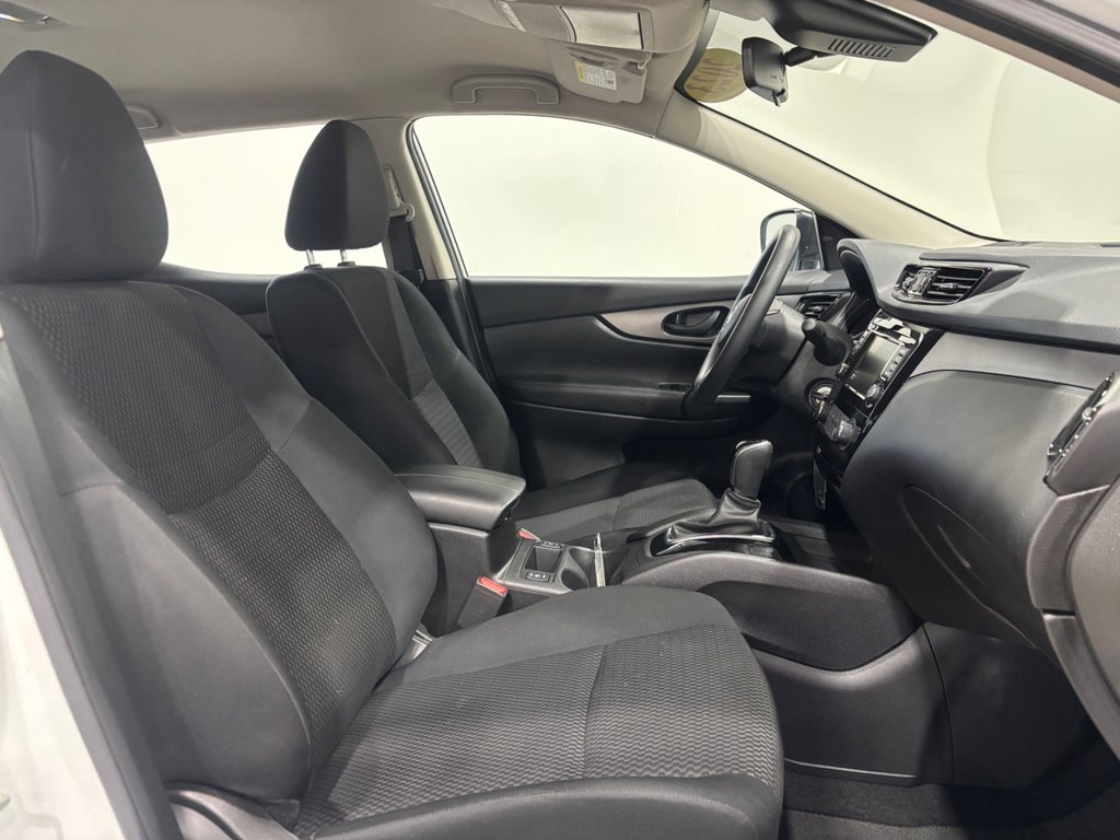 Nissan Qashqai S 2023 à Saint-Hyacinthe, Québec - 9 - w1024h768px