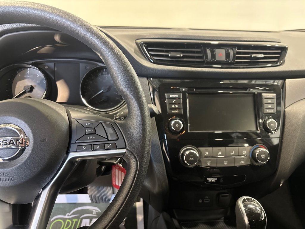 Nissan Qashqai S AWD 2023 à Saint-Hyacinthe, Québec - 16 - w1024h768px