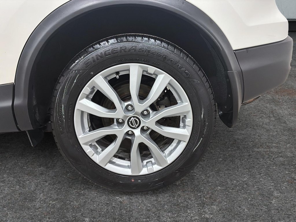 2023 Nissan Qashqai SV AWD in Saint-Hyacinthe, Quebec - 7 - w1024h768px