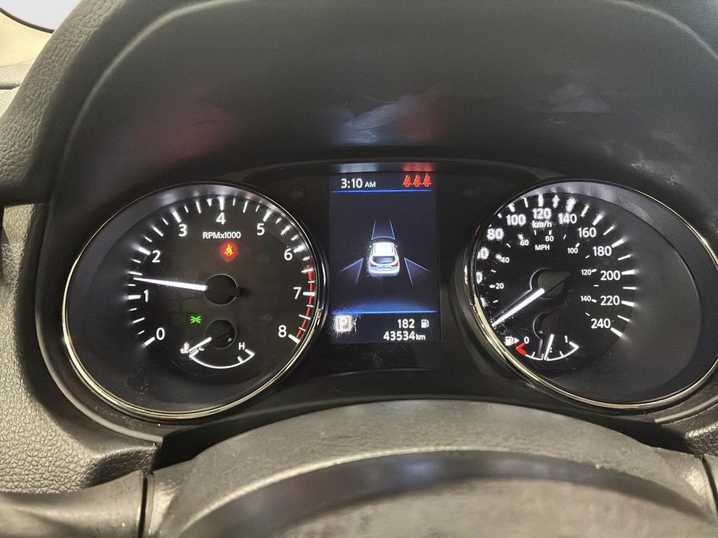 2023 Nissan Qashqai SV AWD in Saint-Hyacinthe, Quebec - 12 - w1024h768px