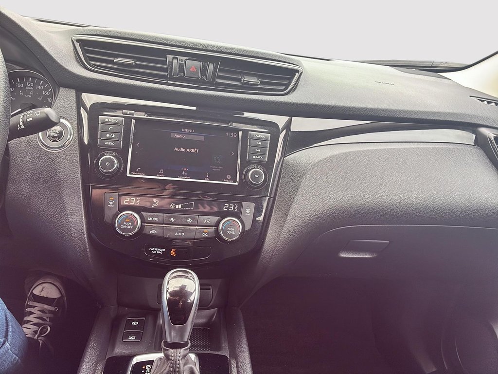 2023 Nissan Qashqai SV AWD in Saint-Hyacinthe, Quebec - 13 - w1024h768px