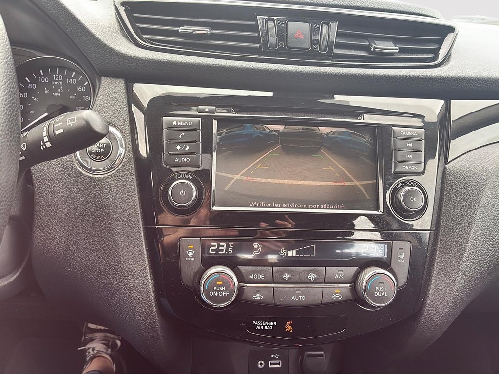 2023 Nissan Qashqai SV AWD in Saint-Hyacinthe, Quebec - 16 - w1024h768px