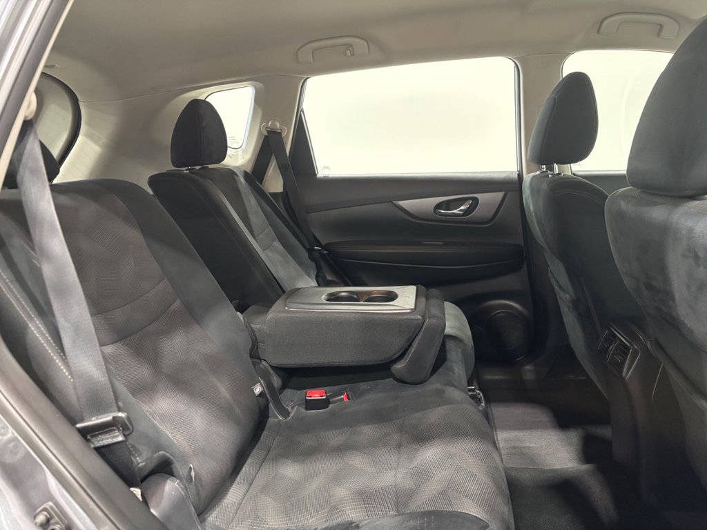 Nissan Rogue S  *BAS KM* CAMÉRA DE RECUL + BLUETOOTH 2016 à Saint-Hyacinthe, Québec - 11 - w1024h768px