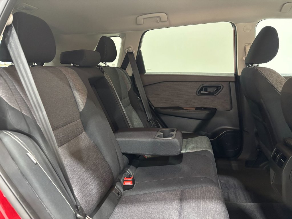 2021 Nissan Rogue S in Saint-Hyacinthe, Quebec - 9 - w1024h768px