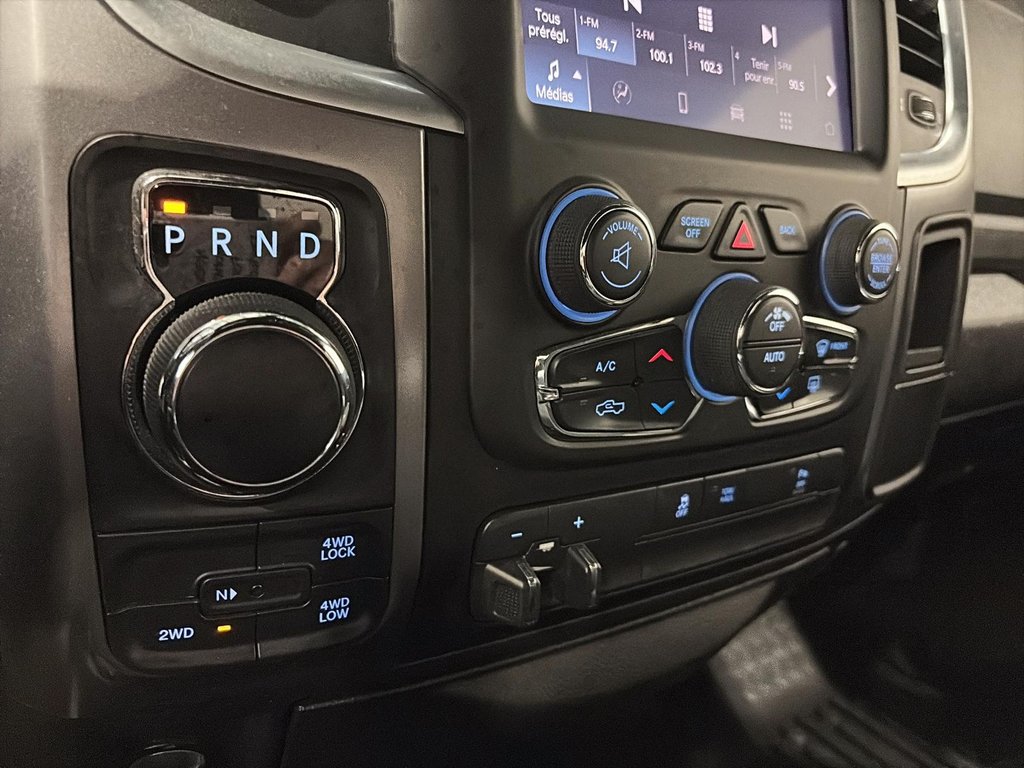 2022 Ram 1500 Classic Warlock in Saint-Hyacinthe, Quebec - 14 - w1024h768px