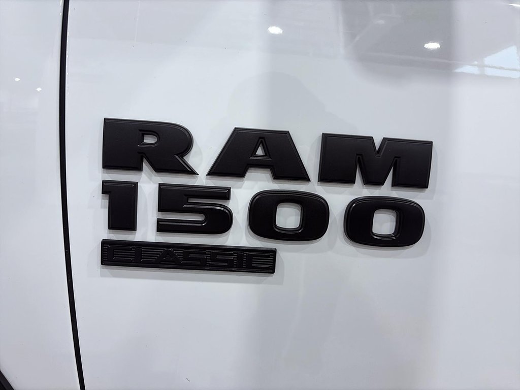 2022 Ram 1500 Classic Warlock in Saint-Hyacinthe, Quebec - 6 - w1024h768px