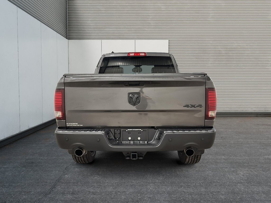 2024 Ram 1500 Classic Warlock in Saint-Hyacinthe, Quebec - 3 - w1024h768px