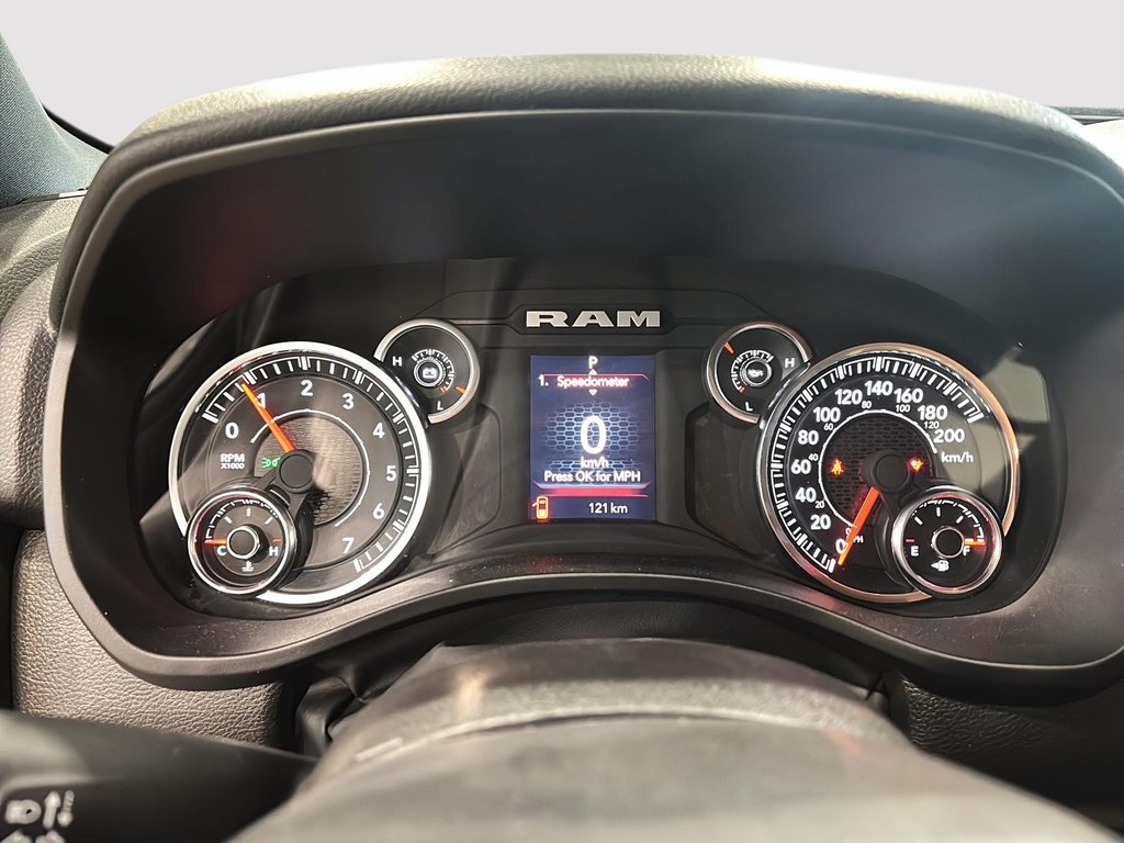 Ram 1500 Classic TRADESMAN 2025 à Saint-Hyacinthe, Québec - 10 - w1024h768px