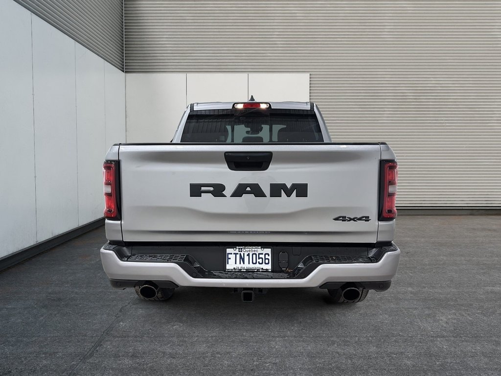 Ram 1500 Classic TRADESMAN 2025 à Saint-Hyacinthe, Québec - 3 - w1024h768px