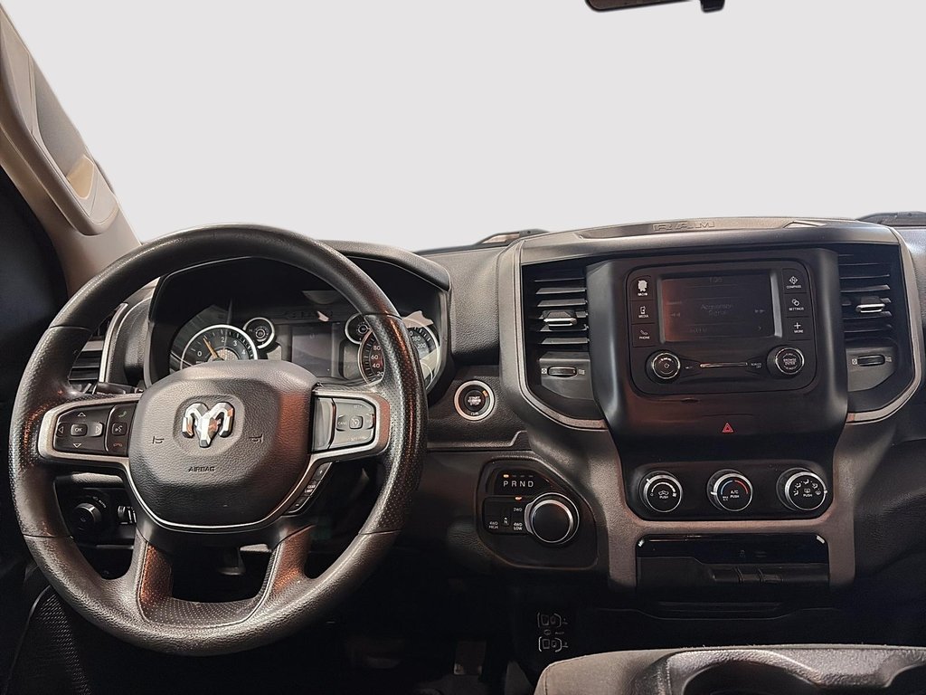 2019 Ram 1500 Tradesman in Saint-Hyacinthe, Quebec - 9 - w1024h768px