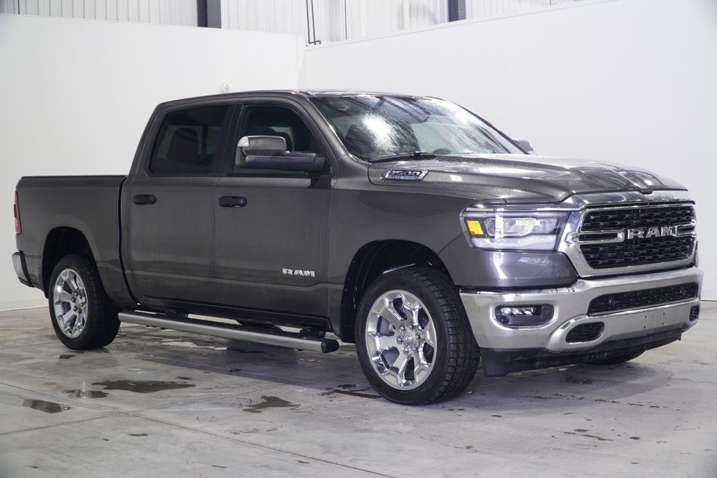 2023 Ram 1500 BIG HORN in Saint-Hyacinthe, Quebec - 3 - w1024h768px