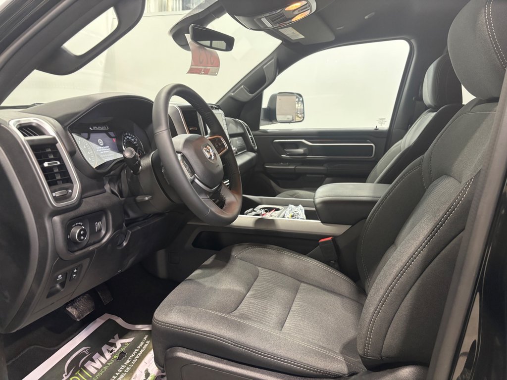 Ram 1500 BIG HORN 2023 à Saint-Hyacinthe, Québec - 15 - w1024h768px