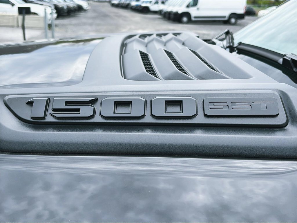 2025 Ram 1500 REBEL in Saint-Hyacinthe, Quebec - 6 - w1024h768px