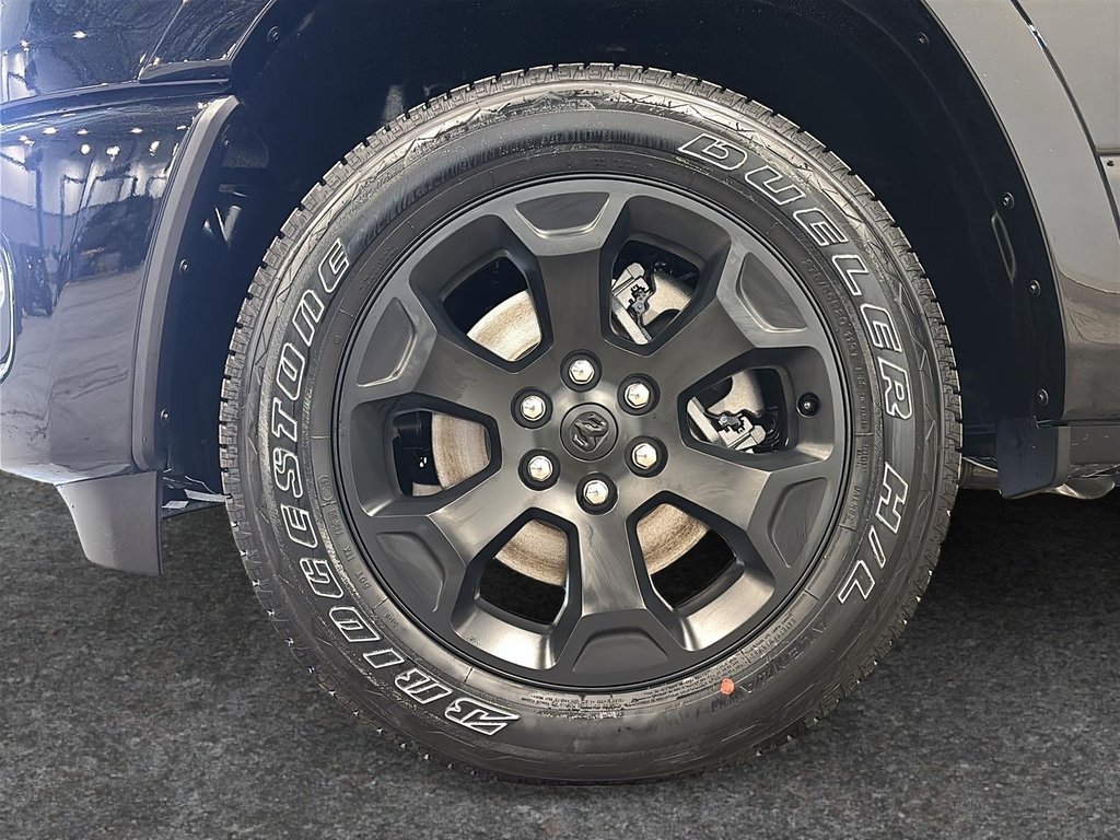 2025 Ram 1500 BIG HORN in Saint-Hyacinthe, Quebec - 6 - w1024h768px