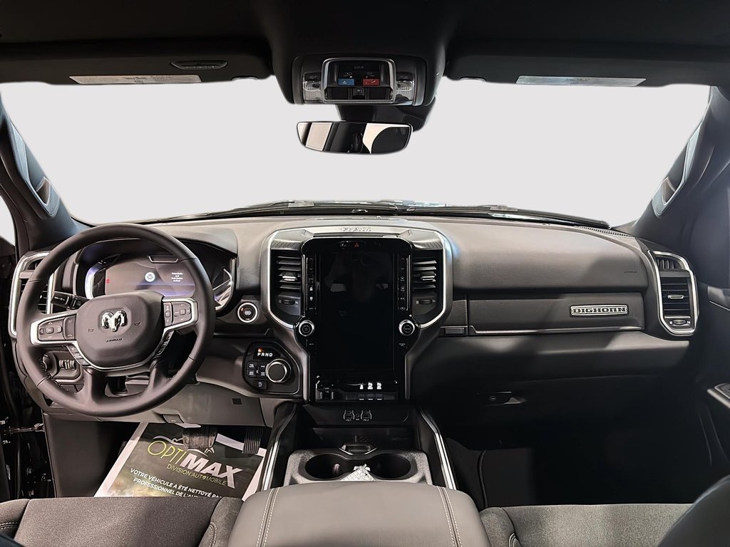 2025 Ram 1500 BIG HORN in Saint-Hyacinthe, Quebec - 8 - w1024h768px