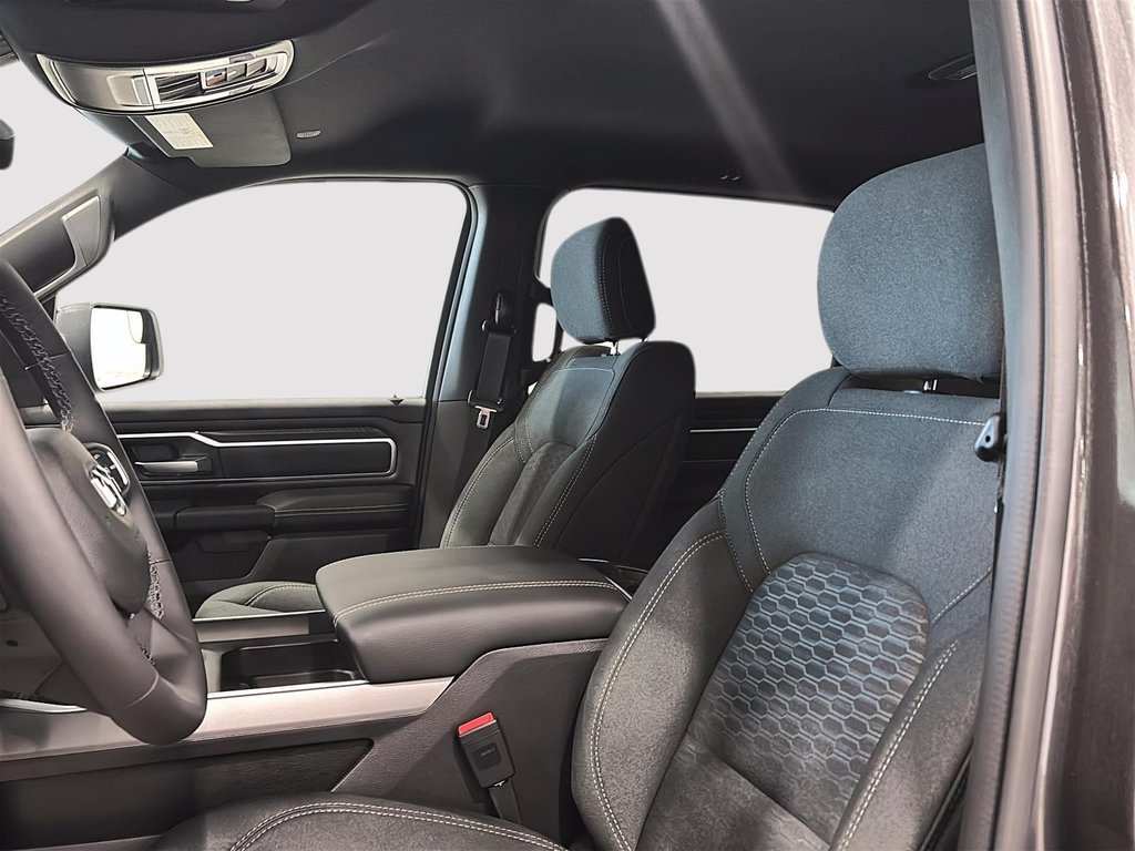 Ram 1500 BIG HORN 2025 à Saint-Hyacinthe, Québec - 7 - w1024h768px