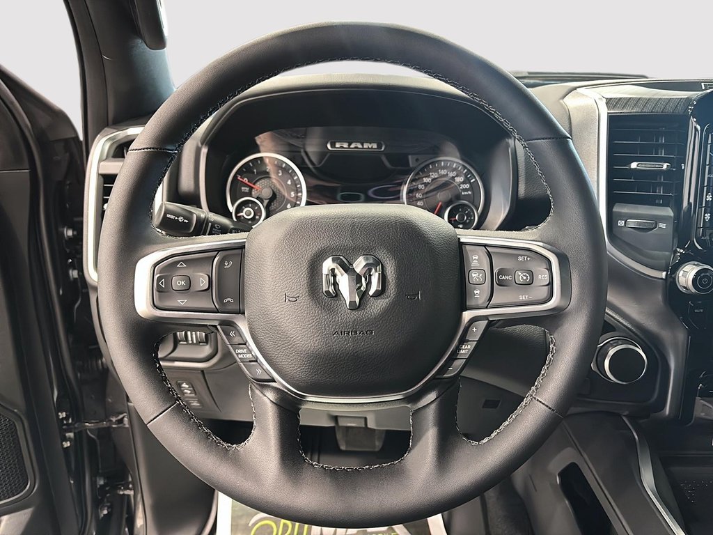 Ram 1500 BIG HORN 2025 à Saint-Hyacinthe, Québec - 10 - w1024h768px