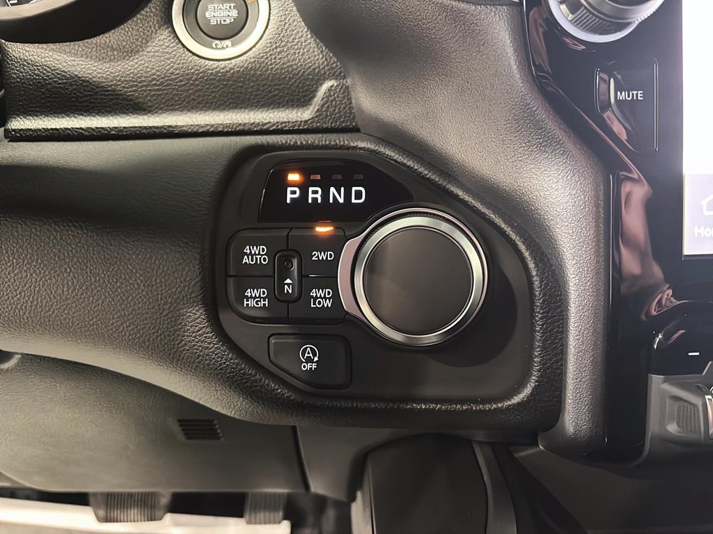 2025 Ram 1500 BIG HORN in Saint-Hyacinthe, Quebec - 12 - w1024h768px