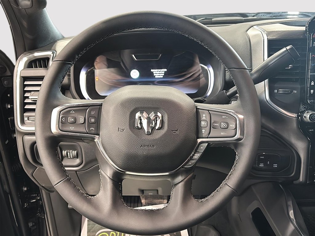 Ram 1500 BIG HORN 2025 à Saint-Hyacinthe, Québec - 9 - w1024h768px