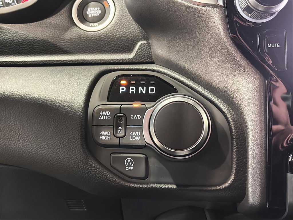 2025 Ram 1500 BIG HORN in Saint-Hyacinthe, Quebec - 12 - w1024h768px
