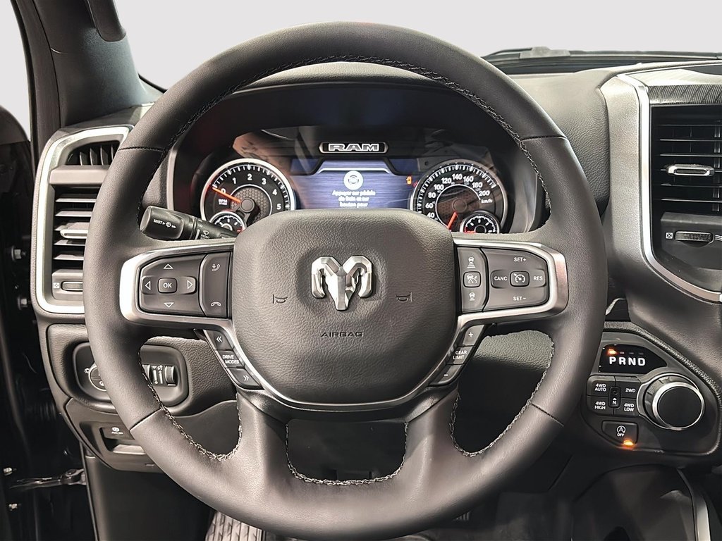 2025 Ram 1500 BIG HORN in Saint-Hyacinthe, Quebec - 9 - w1024h768px