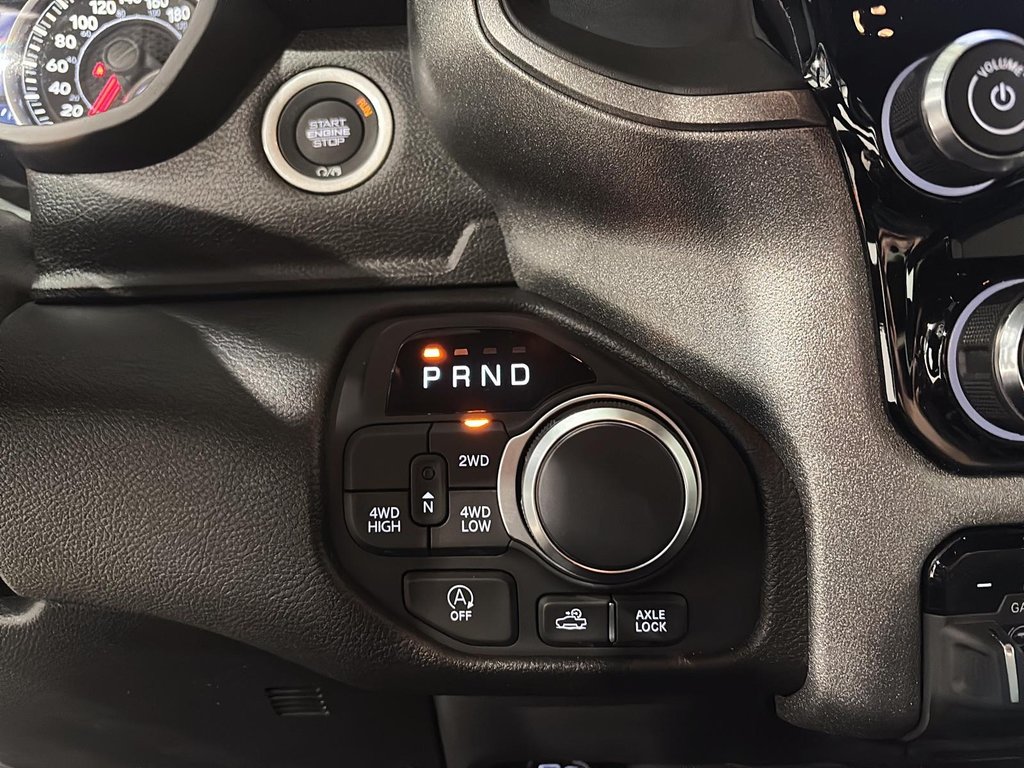 Ram 1500 WARLOCK 2025 à Saint-Hyacinthe, Québec - 12 - w1024h768px