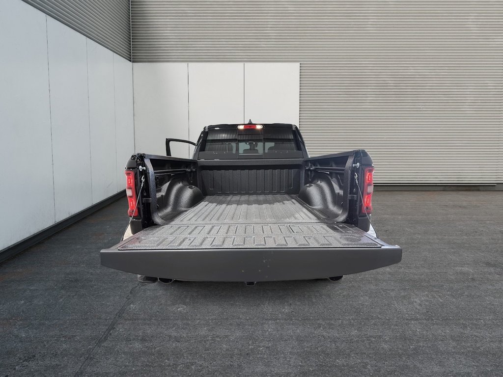 2025 Ram 1500 REBEL in Saint-Hyacinthe, Quebec - 14 - w1024h768px