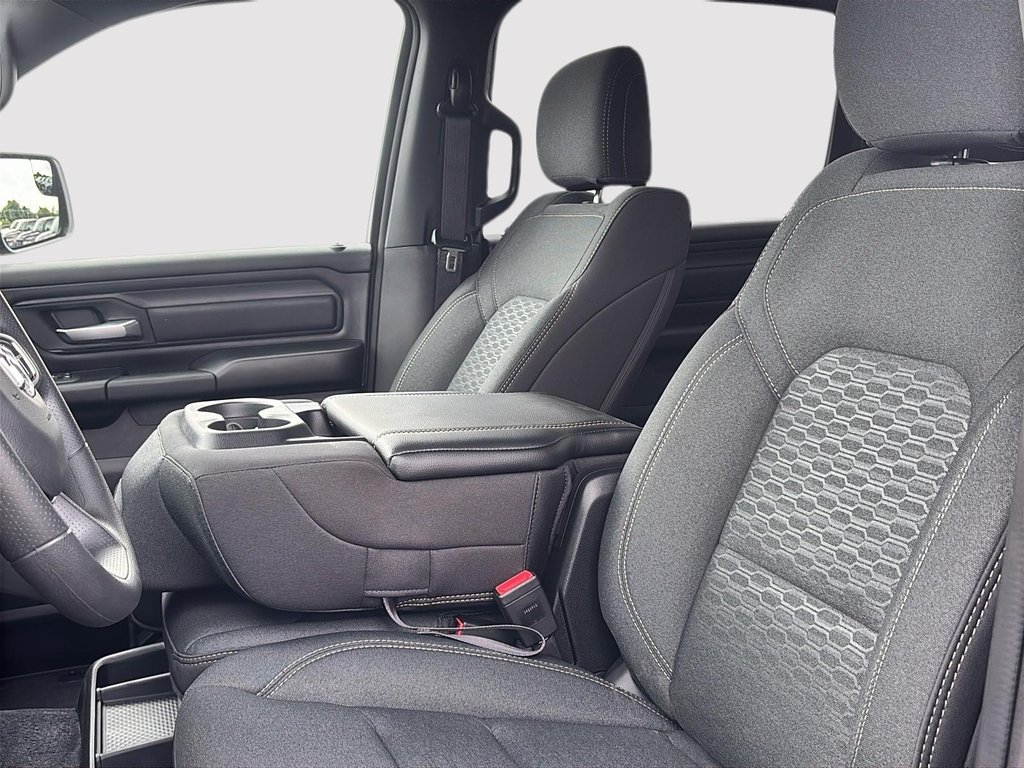 2025 Ram 1500 WARLOCK in Saint-Hyacinthe, Quebec - 7 - w1024h768px
