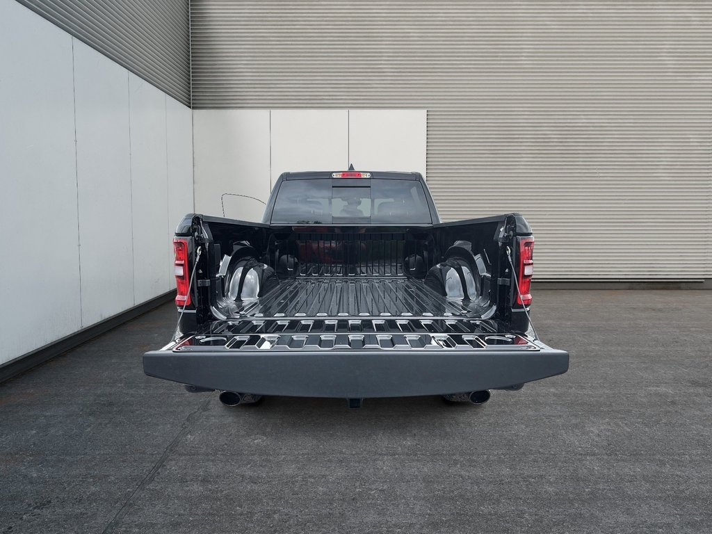 2025 Ram 1500 WARLOCK in Saint-Hyacinthe, Quebec - 13 - w1024h768px