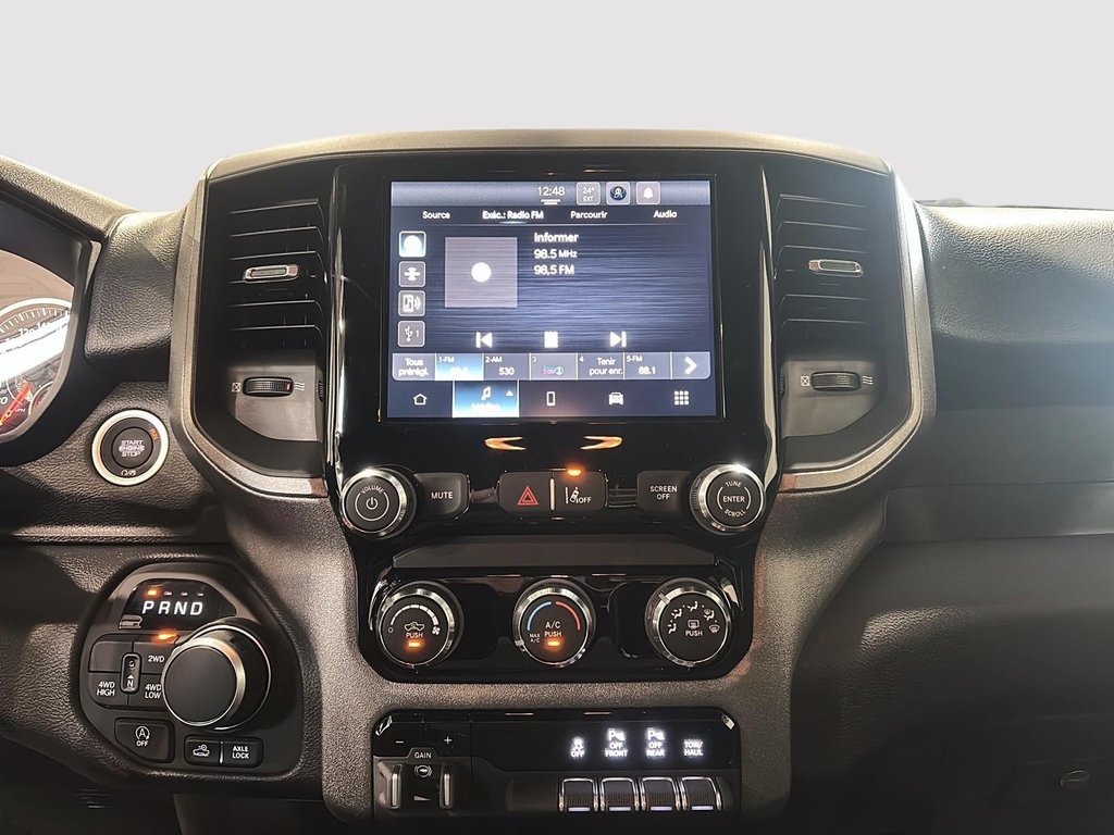 Ram 1500 WARLOCK 2025 à Saint-Hyacinthe, Québec - 11 - w1024h768px