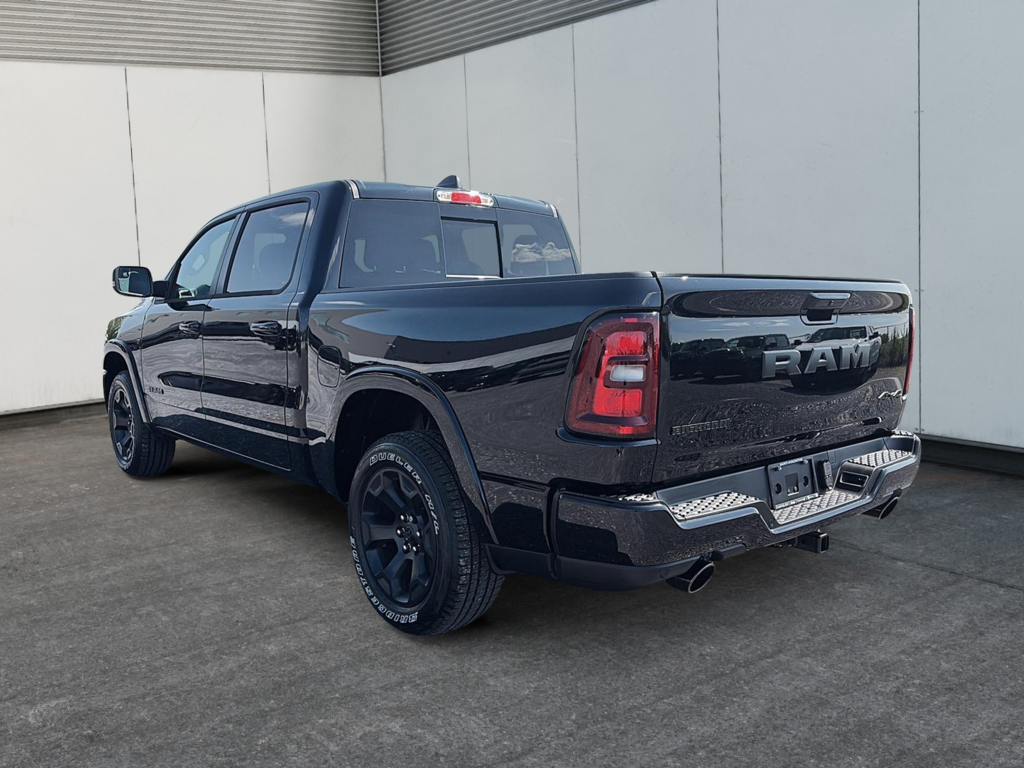 Ram 1500 BIG HORN 2025 à Saint-Hyacinthe, Québec - 4 - w1024h768px