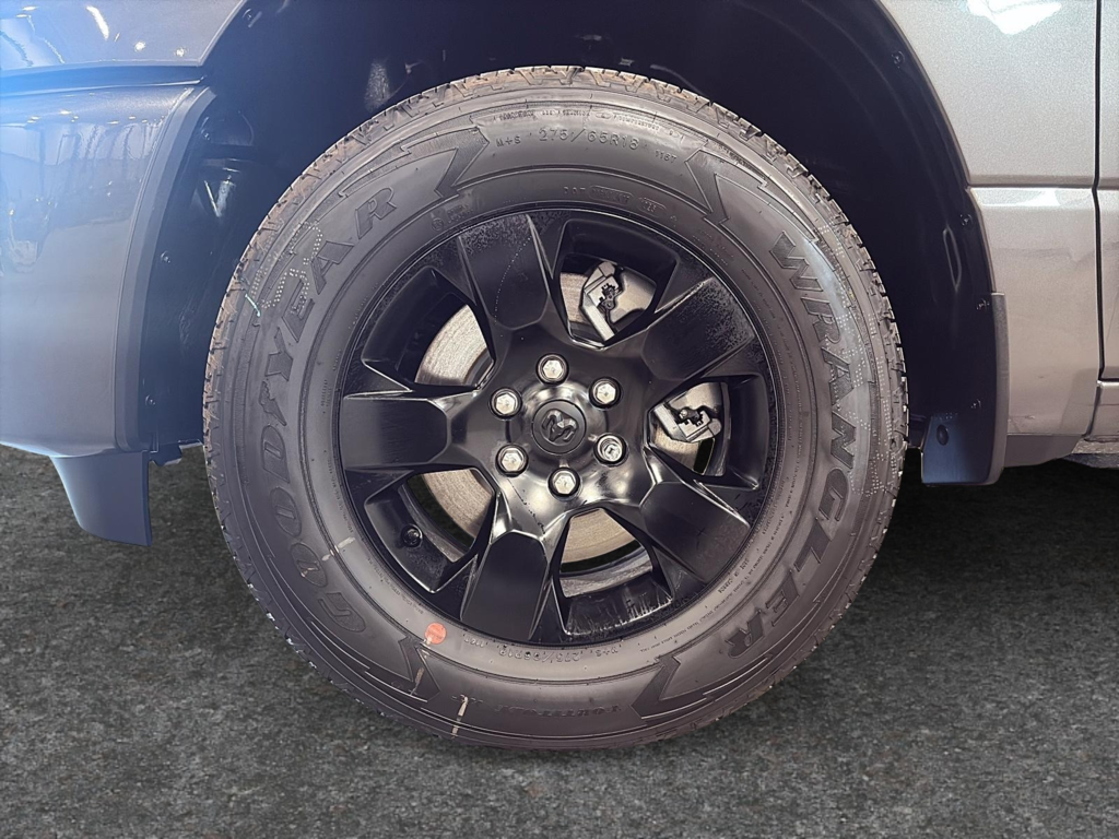 Ram 1500 TRADESMAN 2025 à Saint-Hyacinthe, Québec - 10 - w1024h768px