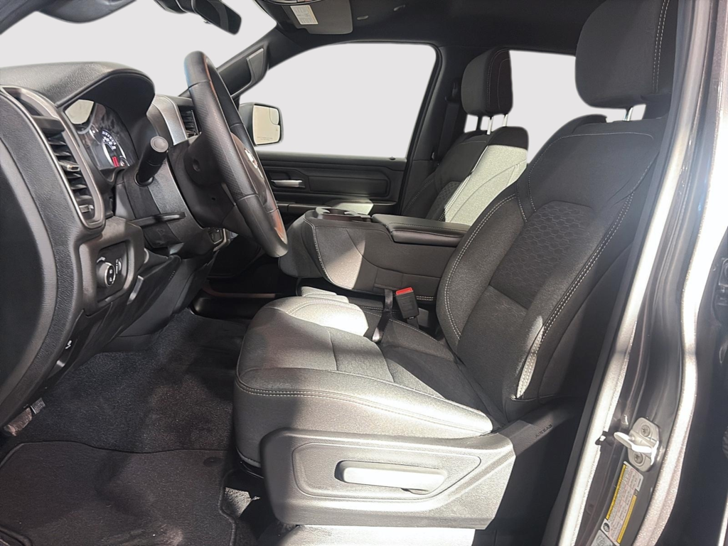 Ram 1500 TRADESMAN 2025 à Saint-Hyacinthe, Québec - 13 - w1024h768px