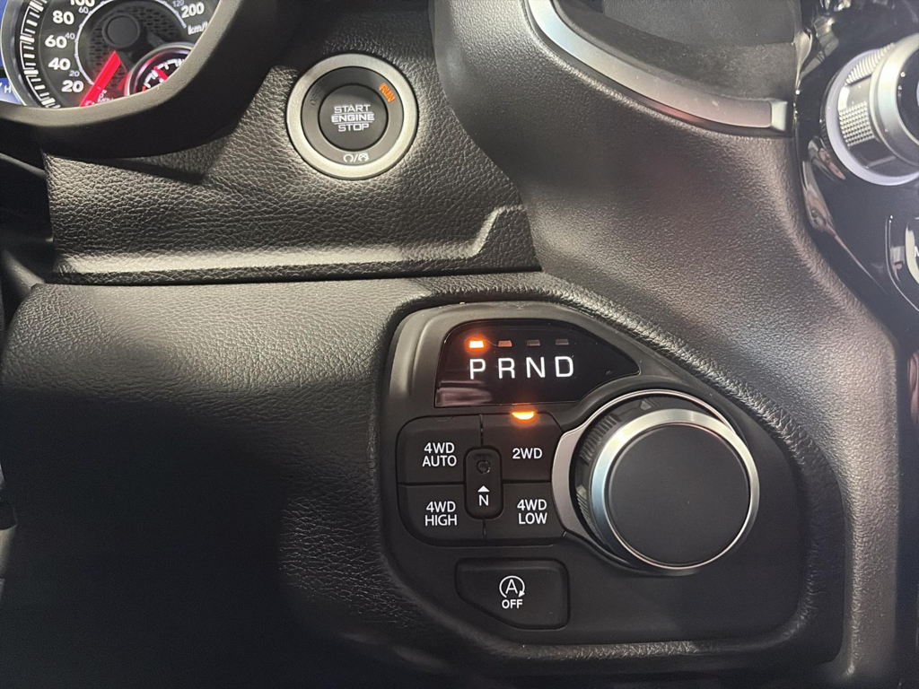 Ram 1500 BIG HORN 2025 à Saint-Hyacinthe, Québec - 12 - w1024h768px