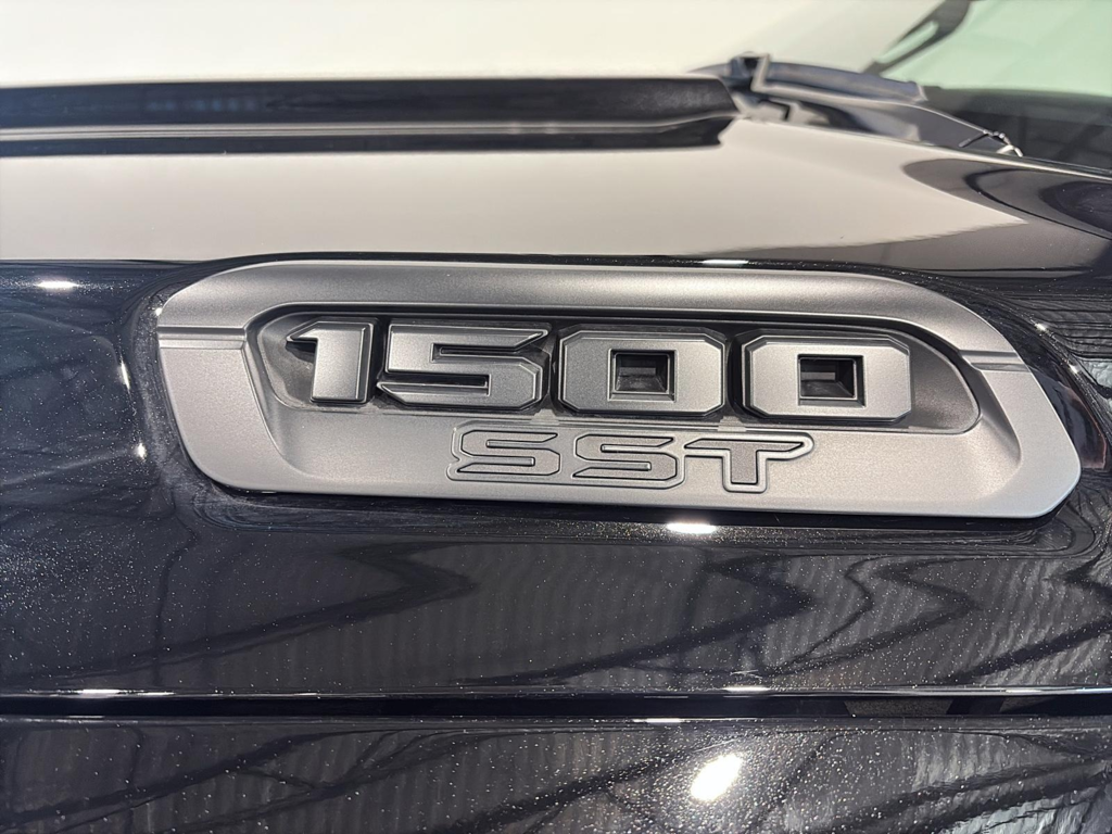 Ram 1500 TRADESMAN 2025 à Saint-Hyacinthe, Québec - 8 - w1024h768px