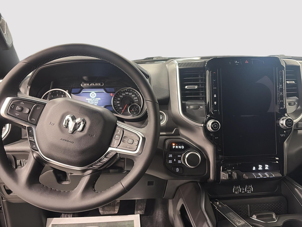 Ram 1500 BIG HORN 2025 à Saint-Hyacinthe, Québec - 6 - w1024h768px